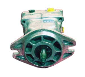 Hydro Pump for Dingo TX420,TX425 &amp; TX427 Serial 2400000 &amp; Up 1065705